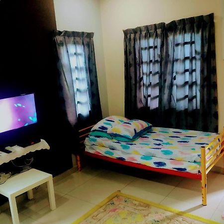 Hma Guesthouse Sepang Buitenkant foto